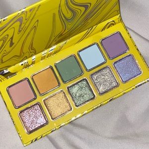 Kylie Cosmetics ‘Calm Before the Storm’ Palette